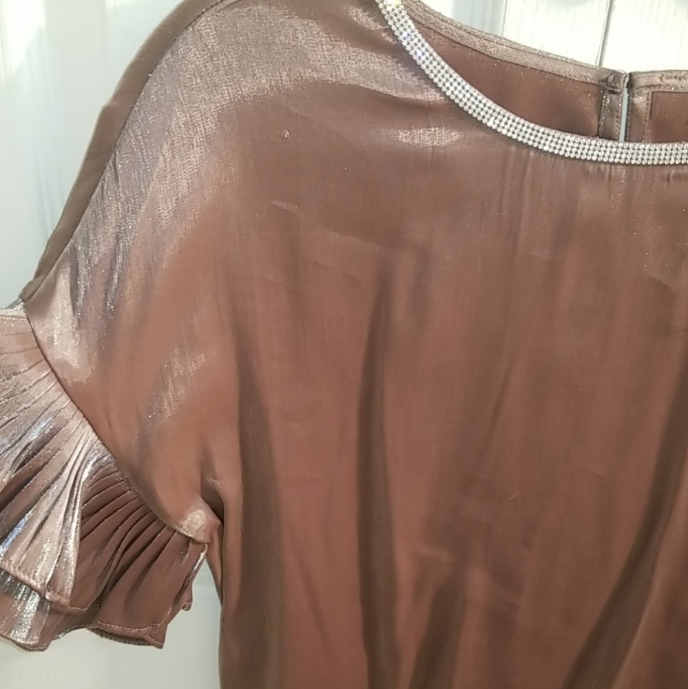 Women's blouse - Picture 2 of 2